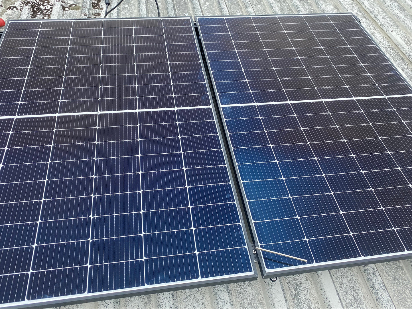 Stecker-Solaranlage Blechdach 1800 Watt